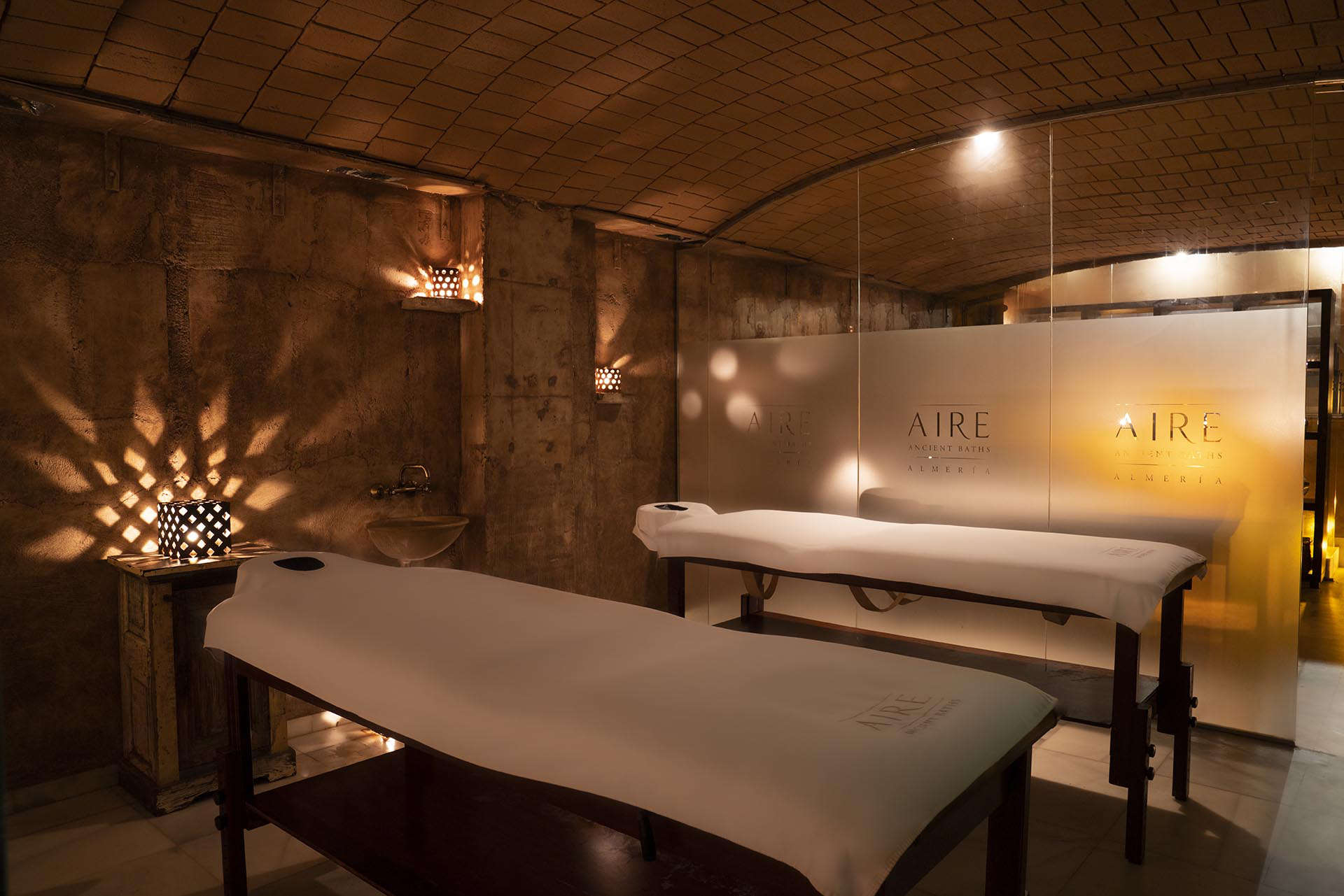 massage beds in the Aire Spa Almeria
