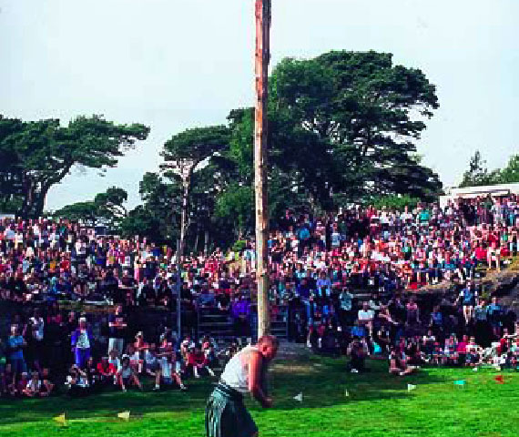 Isle of Skye - tossing the caber